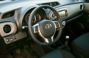 yaris4