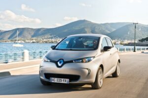 Renault_44609_global_en (Small)
