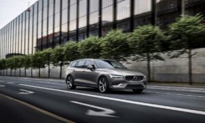 223576_New-Volvo-V60-exterior