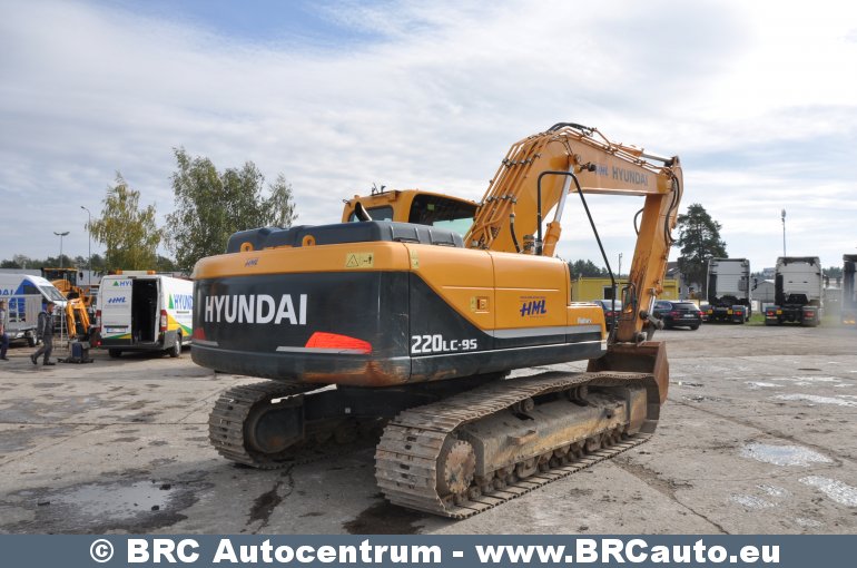 Hyundai R220LC-9S garantija 2017