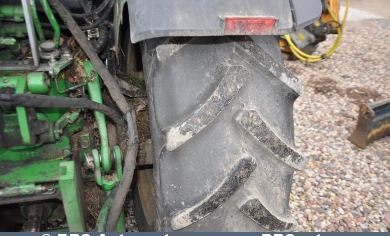 John Deere 5085  2016 full