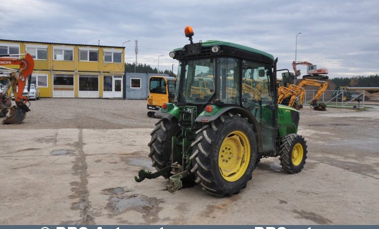 John Deere 5085  2016 full