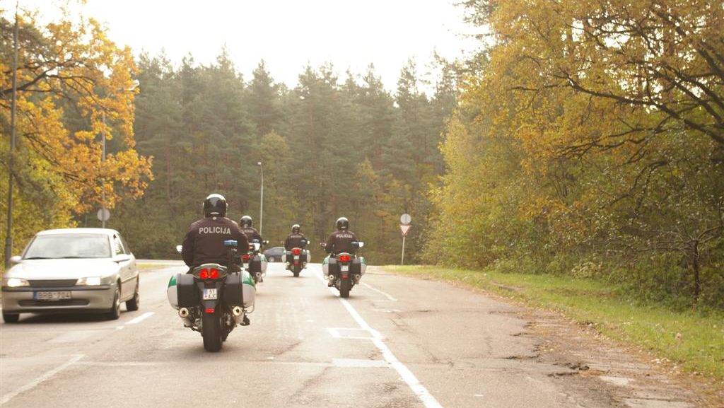 policija