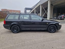 Volkswagen Passat 1999 full