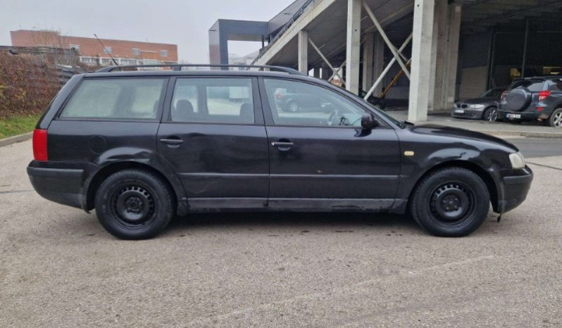 Volkswagen Passat 1999 full
