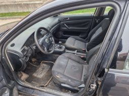 Volkswagen Passat 1999 full