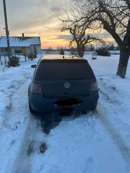 Volkswagen Golf 2004 full