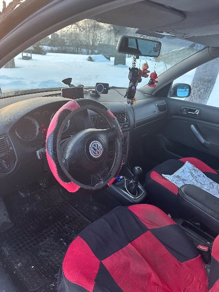 Volkswagen Golf 2004