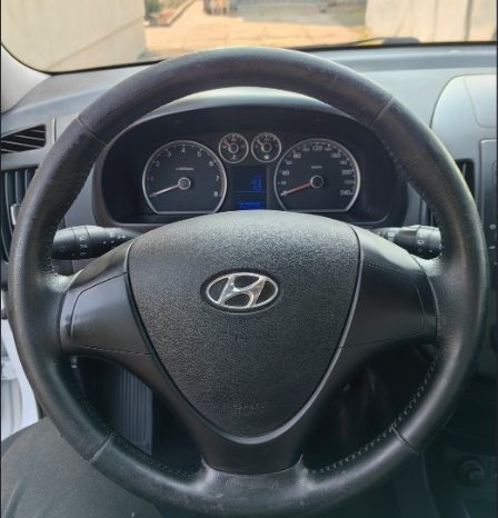 Hyundai i30 2010 full