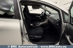 Toyota Auris 1.4 D-4D Linea Sol 2008 full