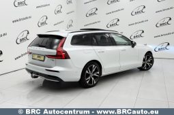 Volvo V60 Plug-in AWD T8 Twin Engine 2025 full