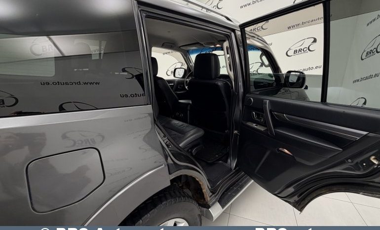 Mitsubishi Pajero 3.2 DI-D Automatas 2011 full