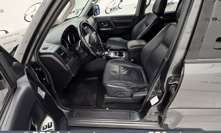 Mitsubishi Pajero 3.2 DI-D Automatas 2011 full