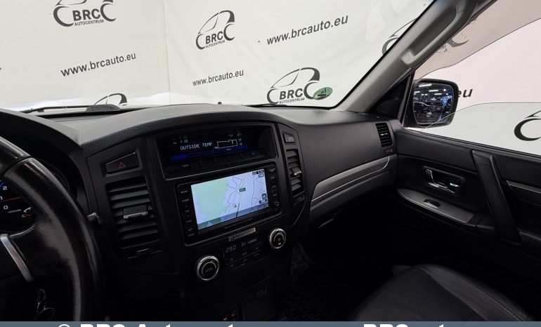 Mitsubishi Pajero 3.2 DI-D Automatas 2011 full