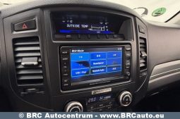 Mitsubishi Pajero 3.2 DI-D Automatas 2011 full