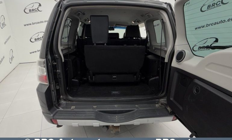 Mitsubishi Pajero 3.2 DI-D Automatas 2011 full