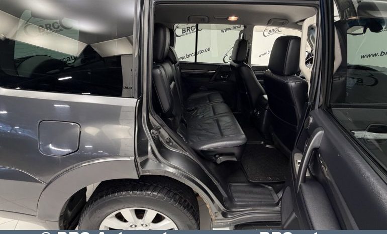 Mitsubishi Pajero 3.2 DI-D Automatas 2011 full