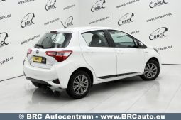 Toyota Yaris 1.5 S-Tier Hybrid Comfort Automatas 2017 full