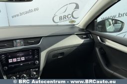 Skoda Octavia 1.6 TDI Automatas 2019 full