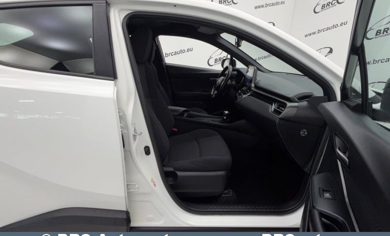 Toyota C-HR 1.8 Hybrid Automatas 2017 full