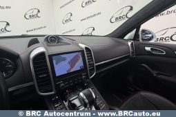 Porsche Cayenne GTS Automatas 2017 full