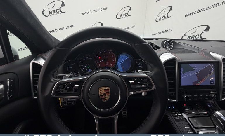 Porsche Cayenne GTS Automatas 2017 full