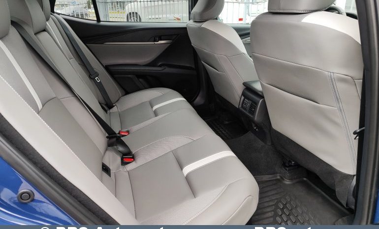 Toyota Camry 2.5 Hybrid Automatas 2025 full