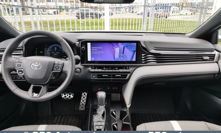 Toyota Camry 2.5 Hybrid Automatas 2025 full