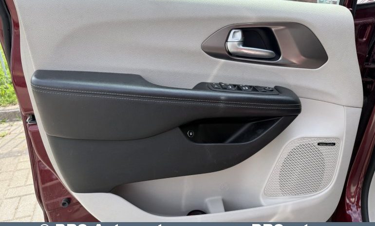 Chrysler Pacifica 3.6 V6 Plug-In Hybrid Limited Automatas 2018 full