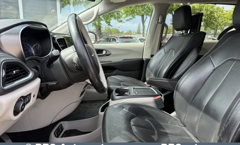 Chrysler Pacifica 3.6 V6 Plug-In Hybrid Limited Automatas 2018 full
