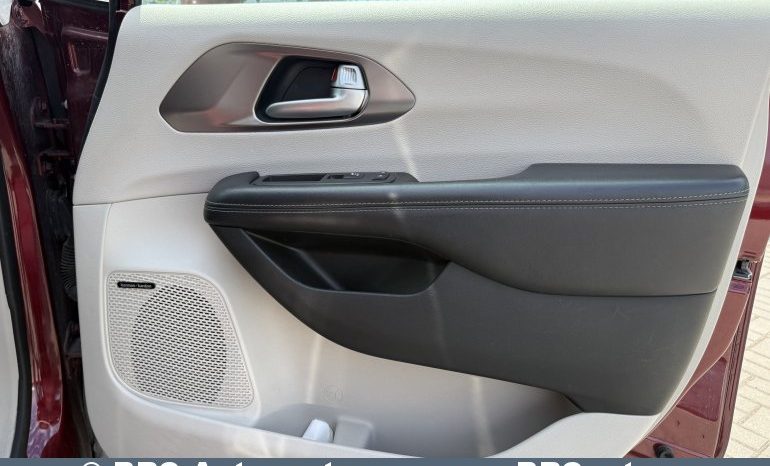 Chrysler Pacifica 3.6 V6 Plug-In Hybrid Limited Automatas 2018 full
