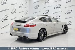 Porsche Panamera 4S Automatas 2011 full