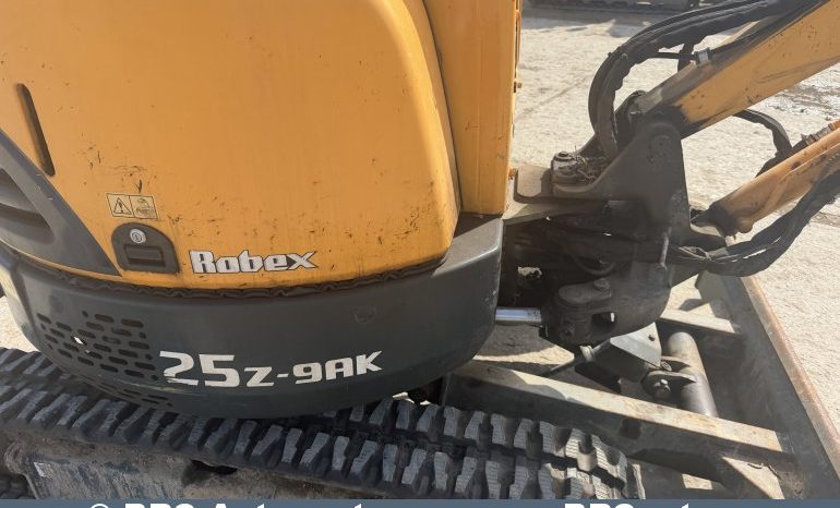 Hyundai R25Z-9AK !Garantija! 2023 full